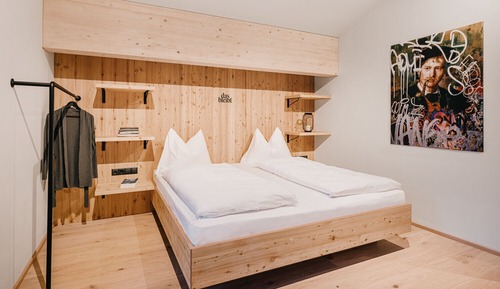 Design Room (incl. Cleaning Fee)