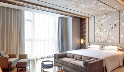 Presidential Suite, Smoking