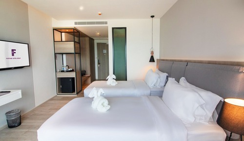 Deluxe Double or Twin Room