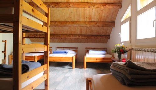 Shared Dormitory (10 Pers)