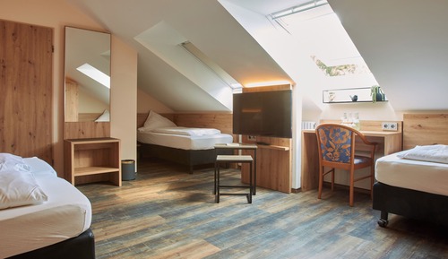 Classic Quadruple Room