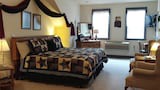 Room, Jetted Tub (Southern Comfort)