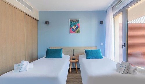 Studio, 2 Twin Beds