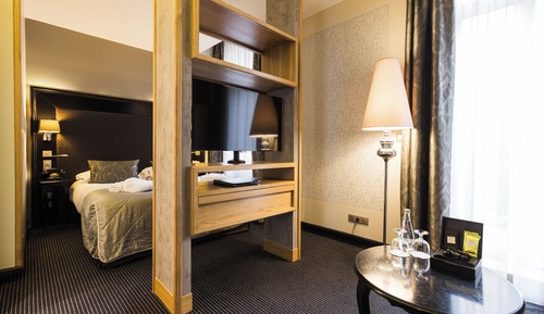 Room (Privilege)