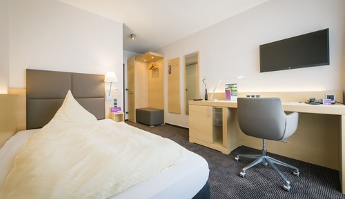Classic Single Room, City View