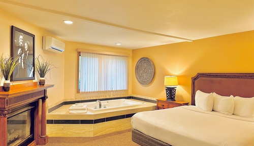 Luxury Suite