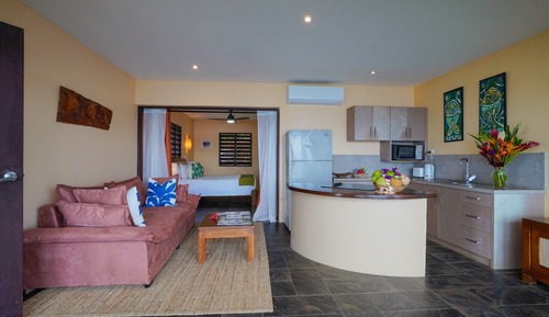 Oceanfront One Bedroom Suite