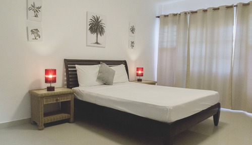 Studio, 1 Queen Bed, Kitchenette, Garden View