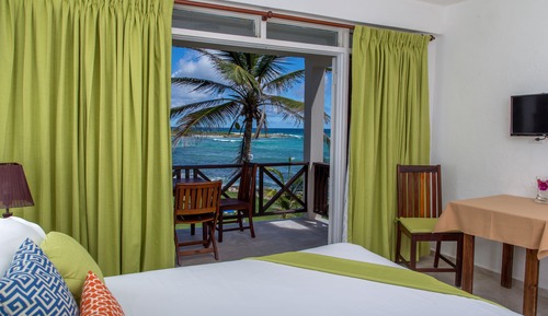 Signature Studio, 1 Queen Bed, Ocean View