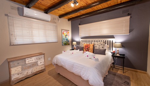Blyde Canyon Cottage Sunbird