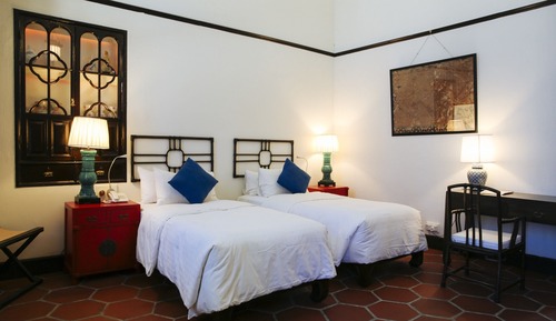 Ming Twin Room, Pool Access