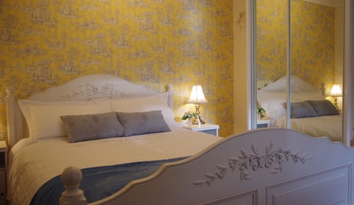 Platinum Room 