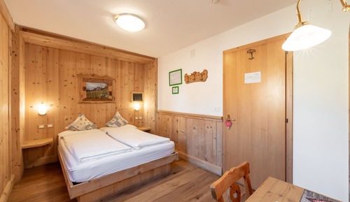 Economy Double or Twin Room, Mountain View
