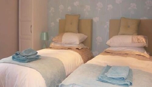 Twin Room, Ensuite