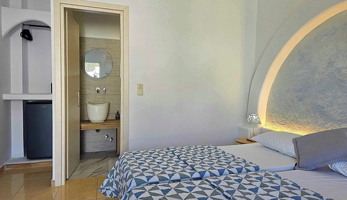 Superior Studio, 2 Twin Beds, Garden View, Ground Floor