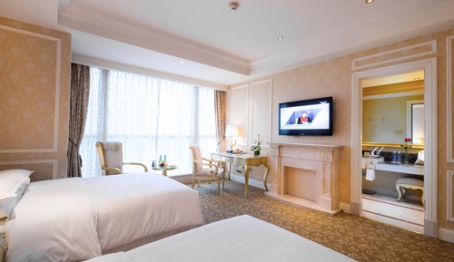 Club Room, 2 Double Beds, City View