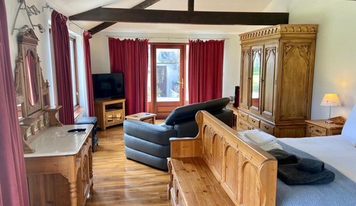 Superior Double Room, Ensuite (Garden Suite Ground Floor)
