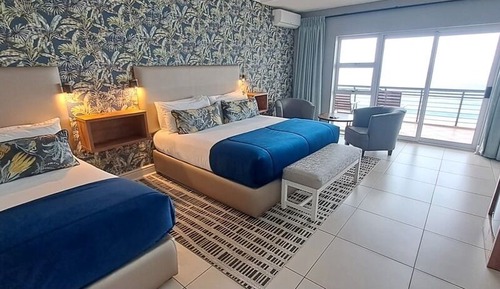 Family Room, Multiple Beds, Beach View, Beachfront (Triple)