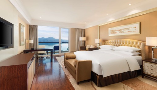 Premier Suite