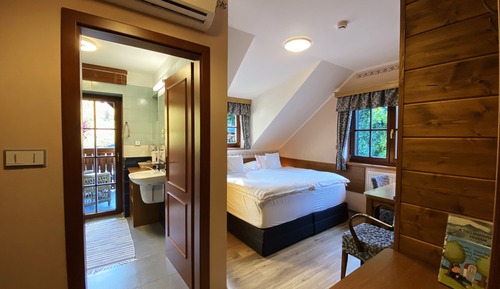 Comfort Double or Twin Room, Balcony, Courtyard View