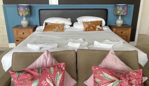 Luxury Suite, Ensuite, City View (Luxury Suite)