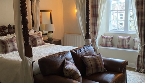 Honeymoon Room