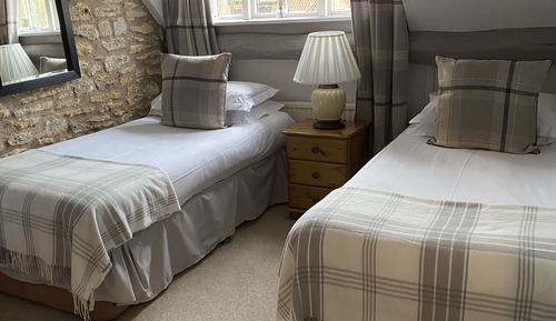 Basic Twin Room