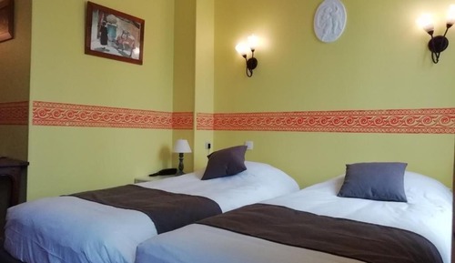 Classic Twin Room