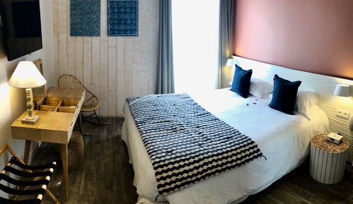 Double Room, Balcony, Partial Sea View