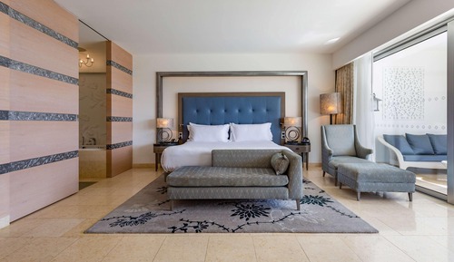 Deluxe Suite (King Grand)