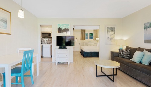 Suite, Kitchen