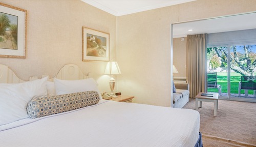 Suite, Kitchen