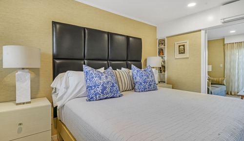 Suite, Kitchen