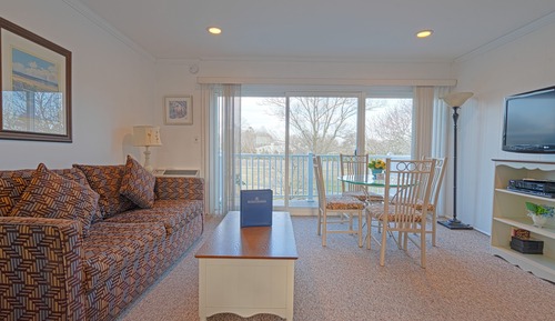 Suite, Kitchen