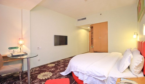 Romantic roundbed Room