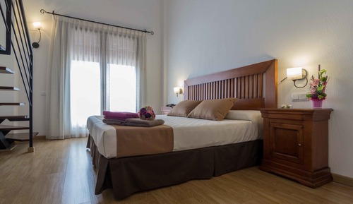 Junior Double Room, Hot Tub, Mountain View
