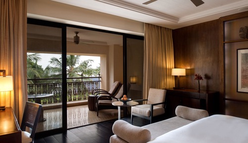 Room, 1 King Bed, Balcony, Pool View (Club Access)