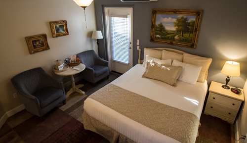 Room, 1 King Bed, Patio