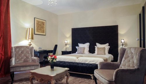 Executive Suite