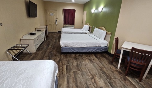 Deluxe Triple Room