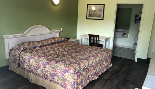 Standard Room, 1 King Bed, Smoking