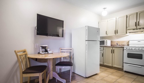 Efficiency, Suite, 2 Queen Beds, Non Smoking, Kitchen