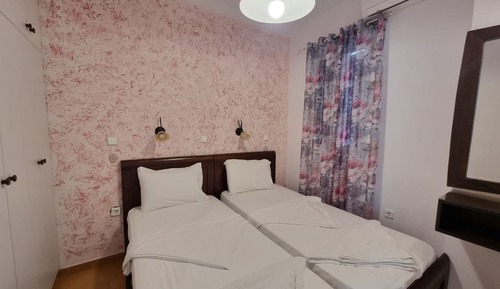 Apartment, 2 Bedrooms, Smoking, Balcony