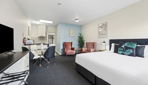 Deluxe Apartment