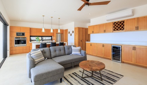 Deluxe Condo, 2 Bedrooms