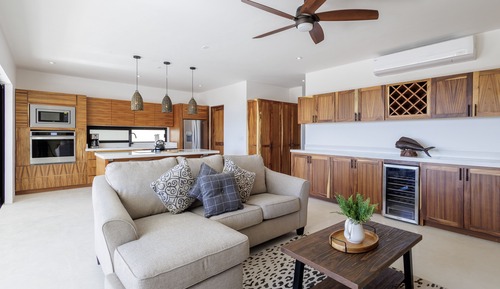 Deluxe Condo, 2 Bedrooms