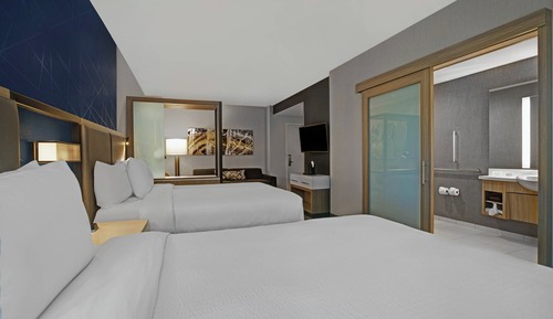 Studio, 2 Queen Beds, Non Smoking (Mobility/Hearing Access, Roll-in Shwr)