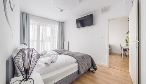 Apartment (608)
