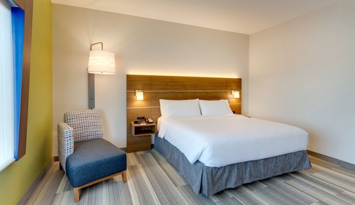 Standard Room, 1 King Bed, Accessible (Communications)