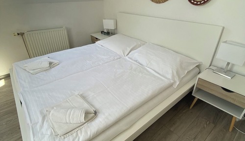 Basic Double Room (Nr. 5)